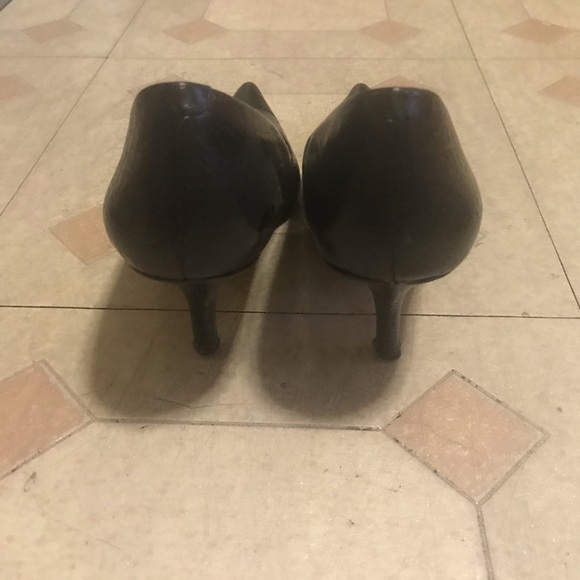 Nine West Akinao Crocodile Pattern Leather Heels - Picture 3 of 6